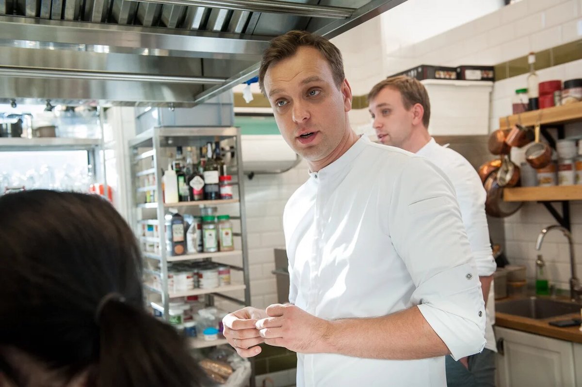 Школа Шефа в Novikov School: открыт отбор на первый бесплатный курс для поваров