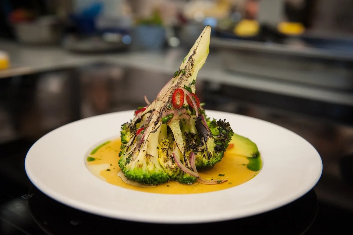 Школа Шефа в Novikov School: открыт отбор на первый бесплатный курс для поваров