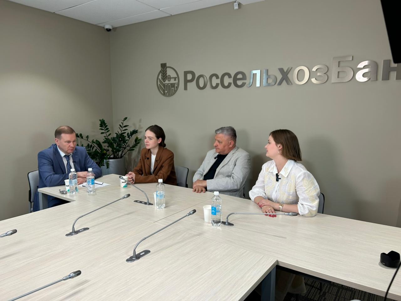 Больше органических продуктов и российского алкоголя в HoReCa: Игорь Бухаров принял участие в live-беседе о перспективах сотрудничества для популяризации отечественного продукта 